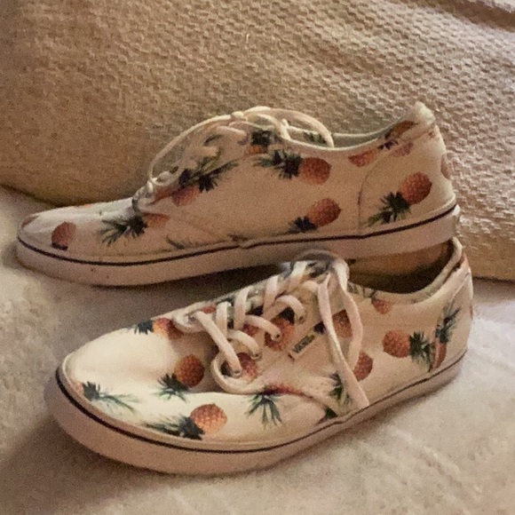🍍Vans One of a Kind  Pineapple Sneakers US Women Size 10 Unisex Must Have 🍍 - Picture 2 of 10